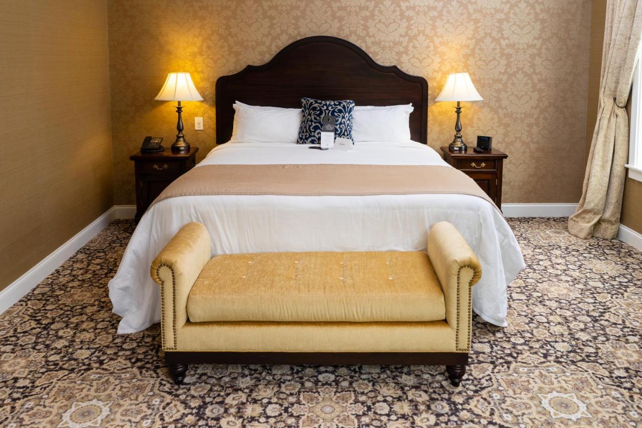 The Mount Vernon Grand Hotel Bagian luar foto